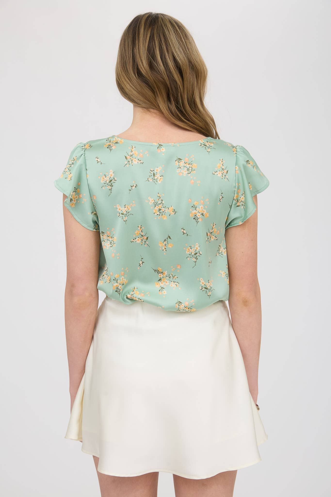 FLORAL PRINT V NECK SCALLOP SATIN BLOUSE