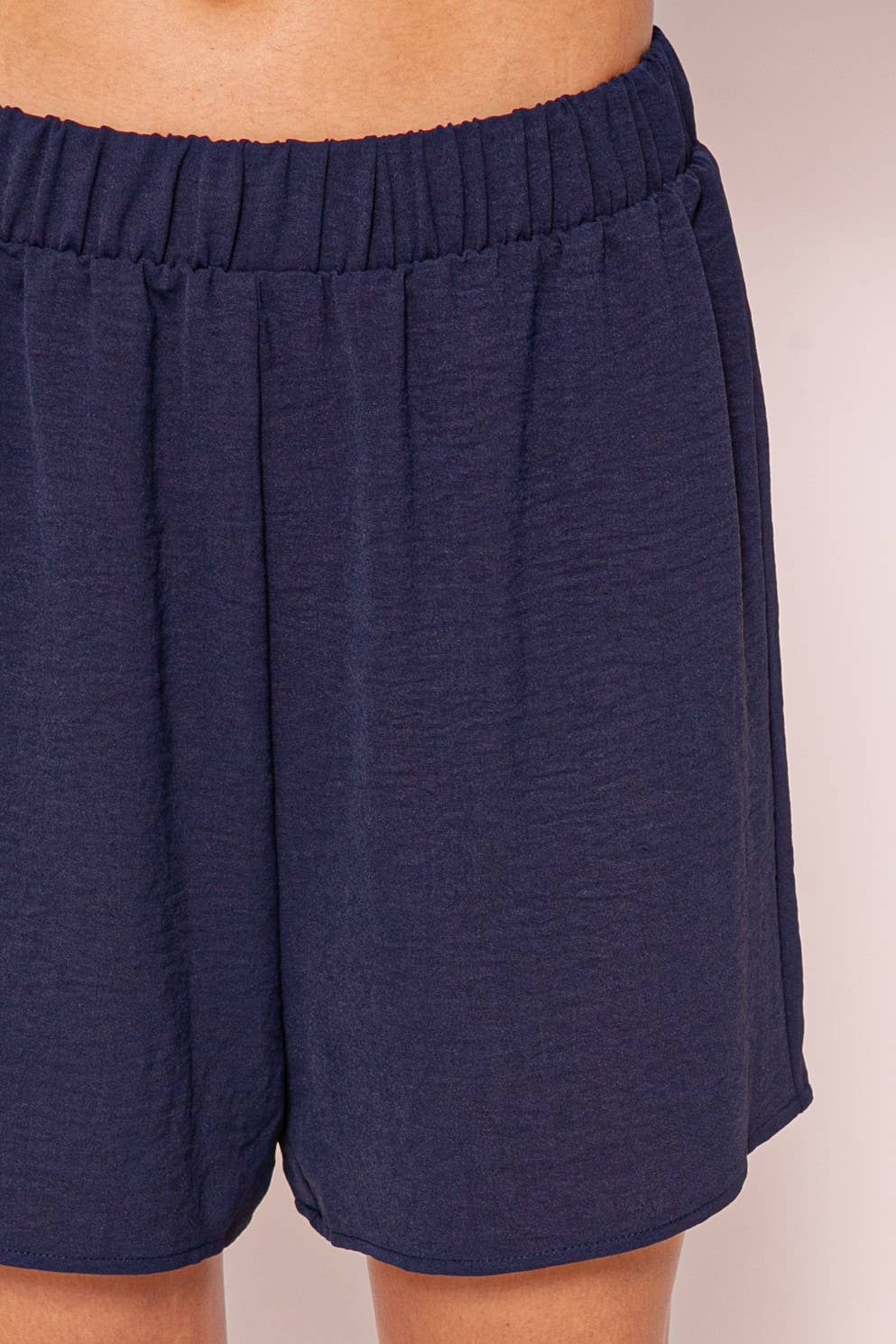 Summer Elastic Waist Airflow Shorts