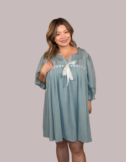 SQUARE-NECK HALF-SLEEVE LACE TRIM DRESS