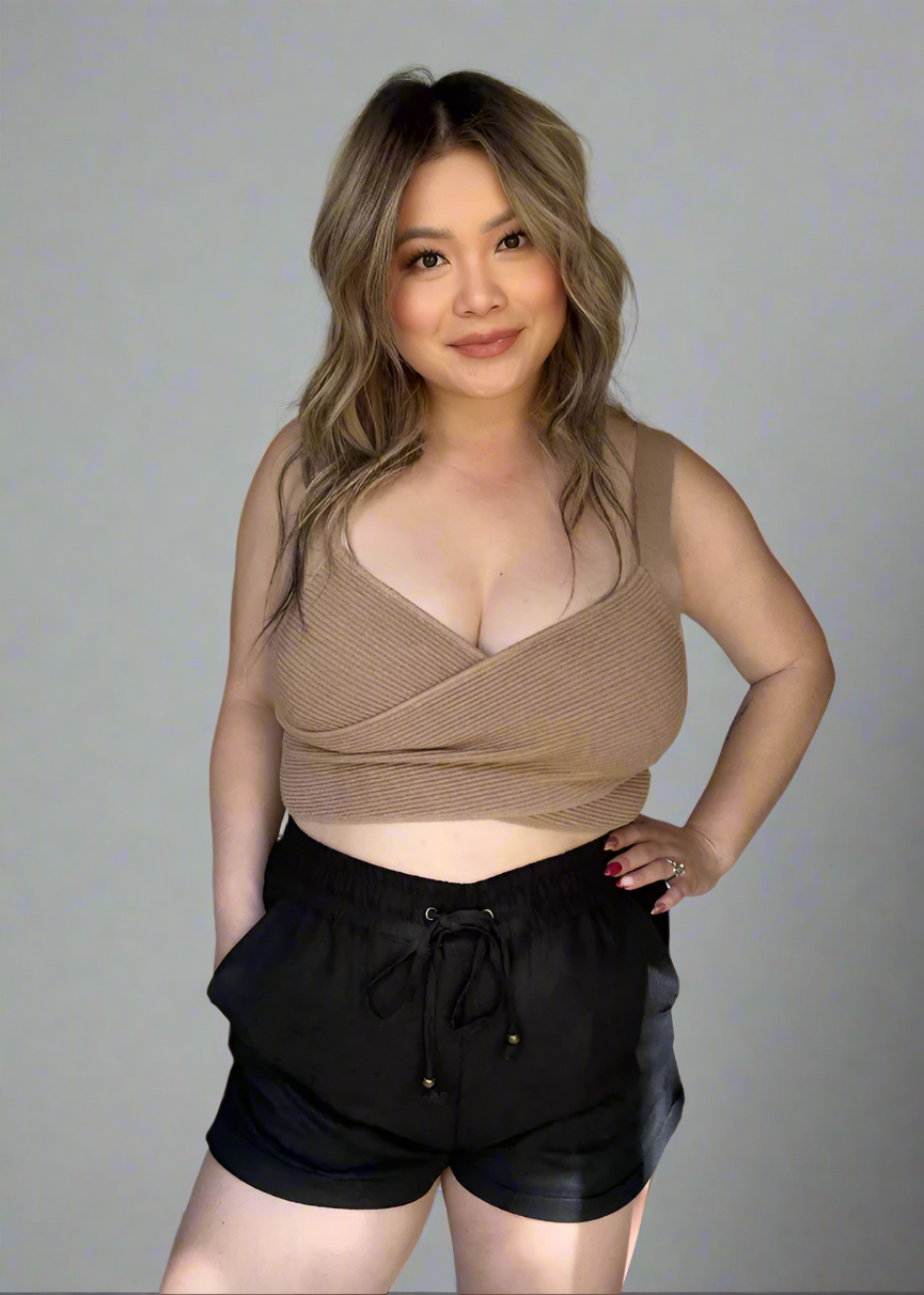 Mid Rise Linen Shorts