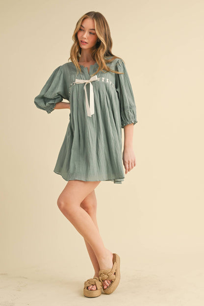 SQUARE-NECK HALF-SLEEVE LACE TRIM DRESS